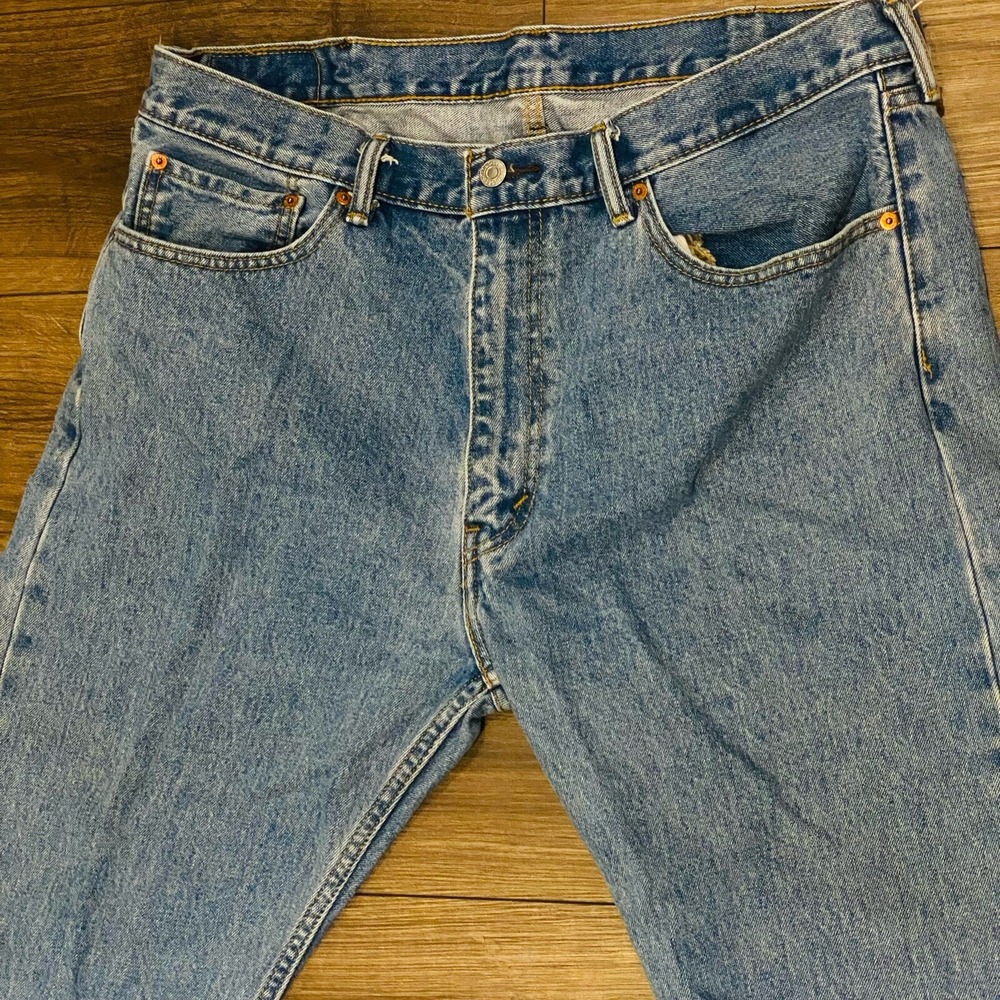 Vintage Levis 505 Jeans Mens 38x29 Regular Fit Straight Leg Light Denim Y2K